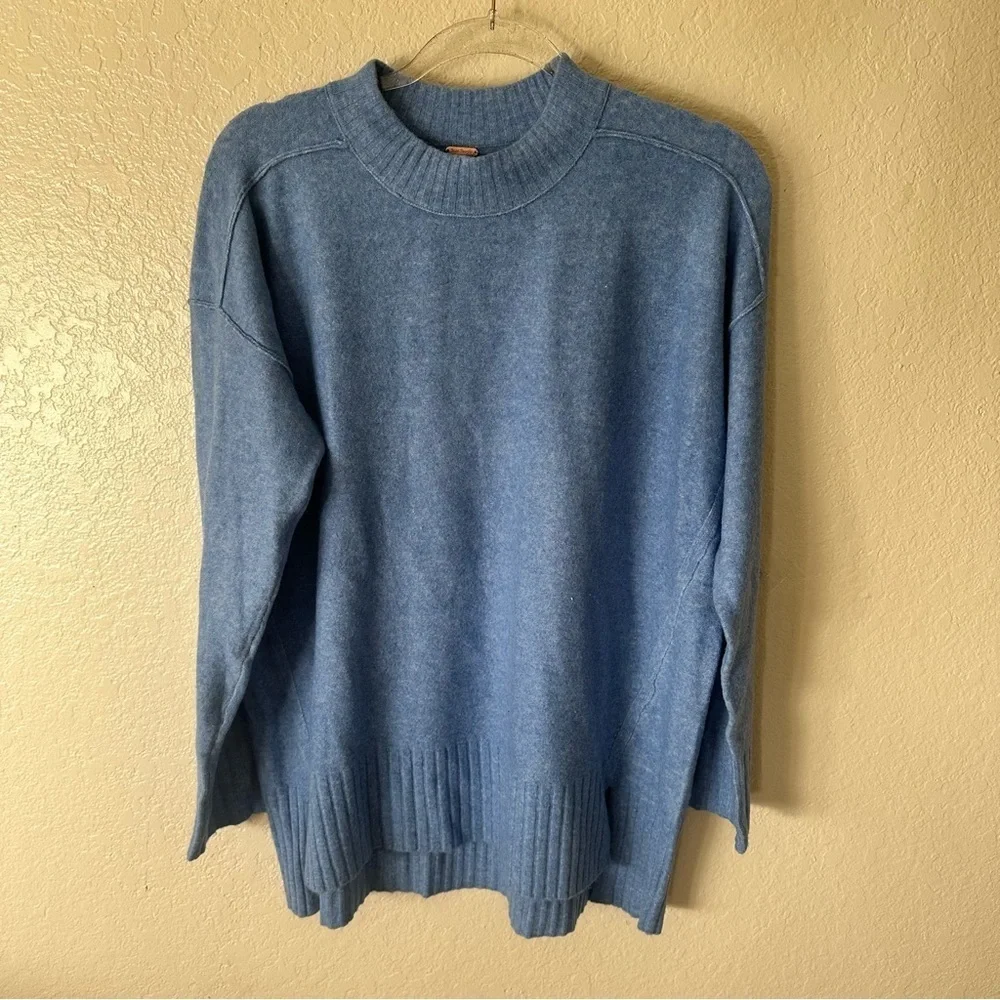 New free people Phoebe High-Low Tunic Sweater blue size XS